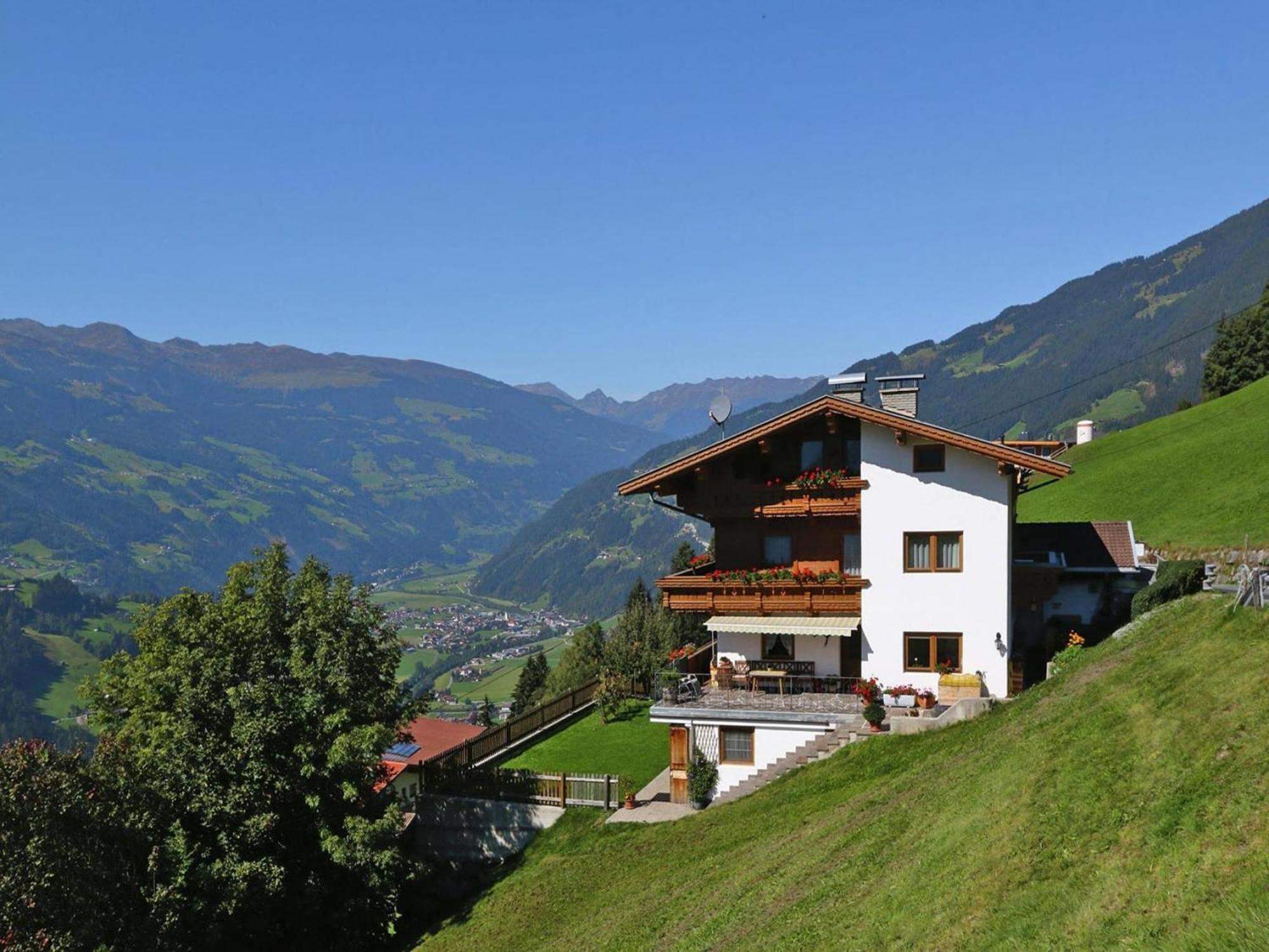 Apartment In Hippach Im Zillertal In The Mountains Muhlen  Exterior photo